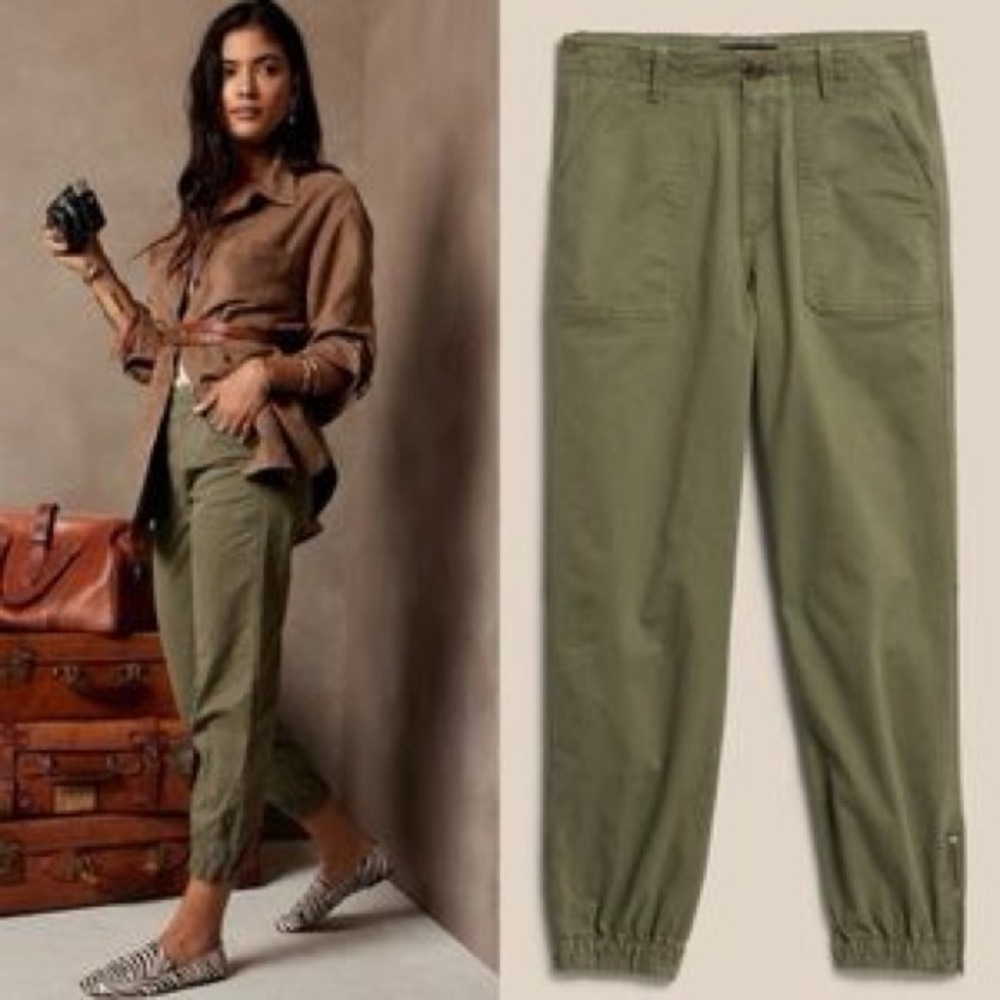 Banana Republic khaki green Utility jogger chino